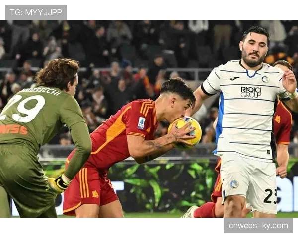 场边花絮:斯特拉斯堡主帅因抗议判罚被主裁判出示黄牌 场边花絮:斯特拉斯堡主帅因抗议判罚被主裁判出示黄牌